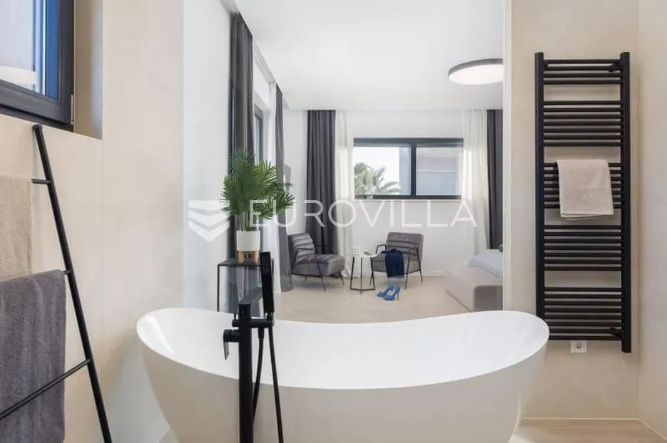 split, kaštel stari, ekskluzivna vila - slika 44