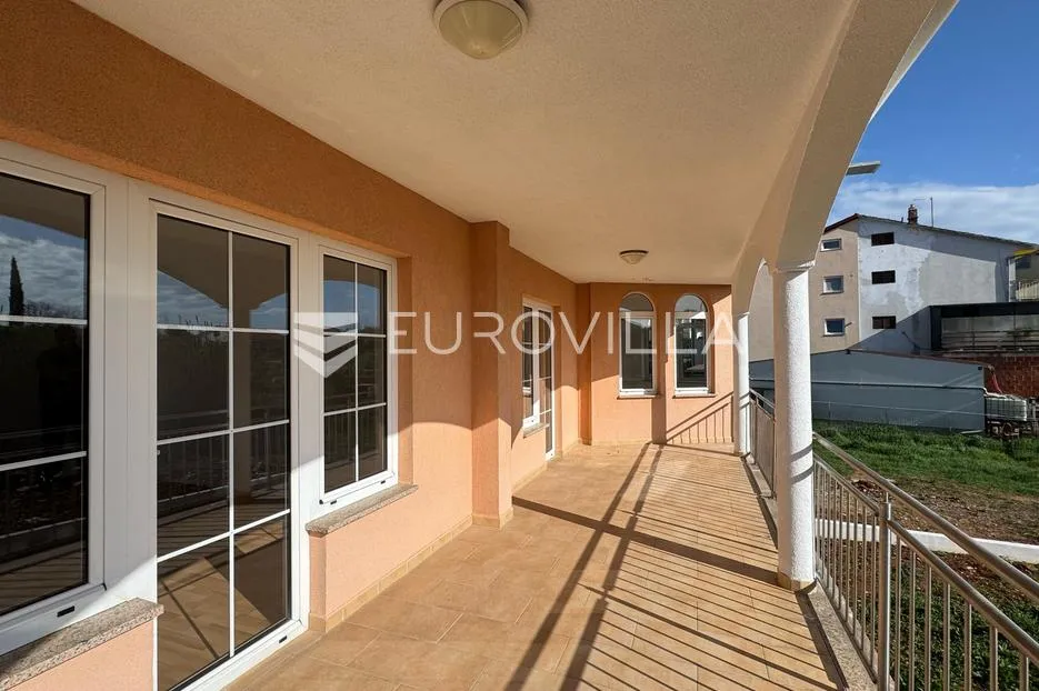 fažana, valbandon, raskošna vila s tri stambene jedinice, 360 m² - slika 20