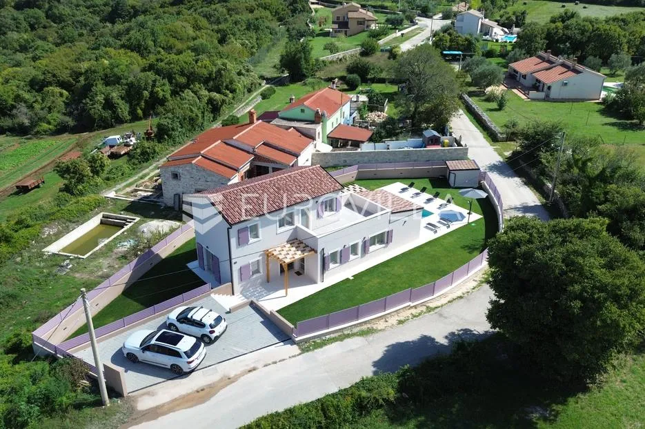 marčana, mutvoran, šarmantna moderna vila s bazenom i vrtom - slika 11
