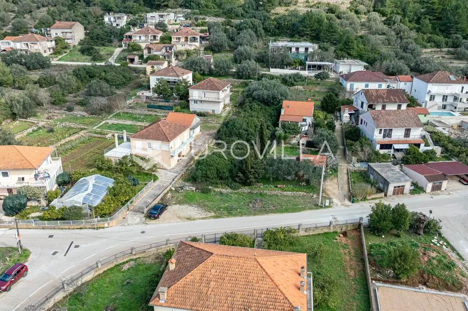 otok korčula, vela luka, građevinsko zemljište u centru mjesta - slika 4