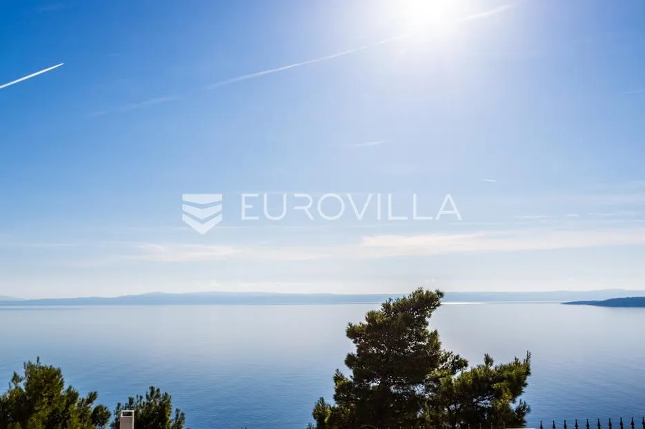 brela, odlično građevinsko zemljište s pogledom na more 752 m² - slika 2