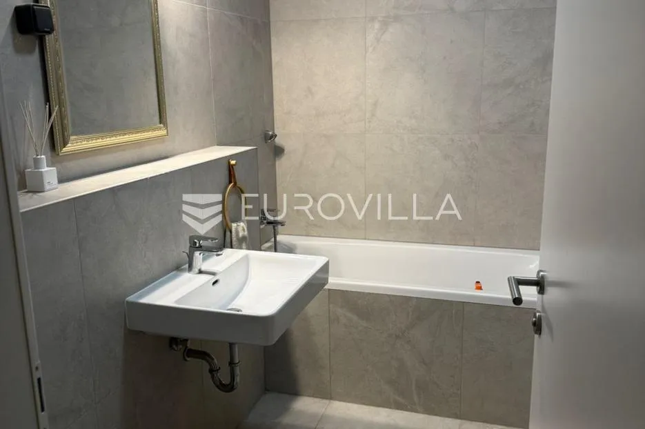 zagreb, blato, predivan dvosoban stan površine 76 m² s garažnim parkrinim mjesto - slika 5