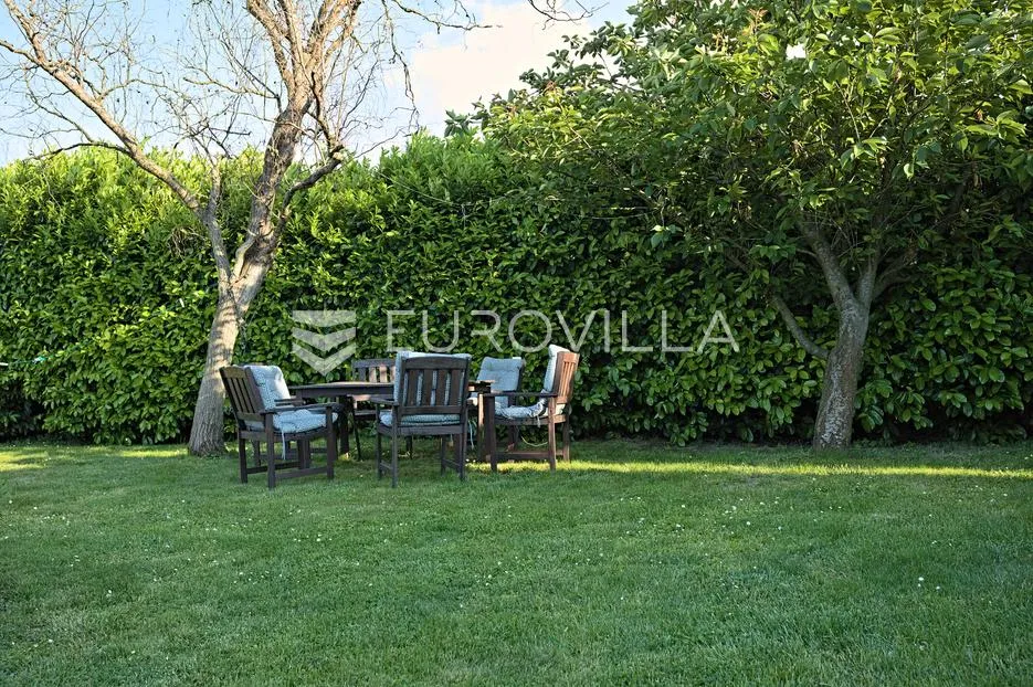 osijek, bilje, četverosobna kuća sa bazenom, 126 m² - slika 25