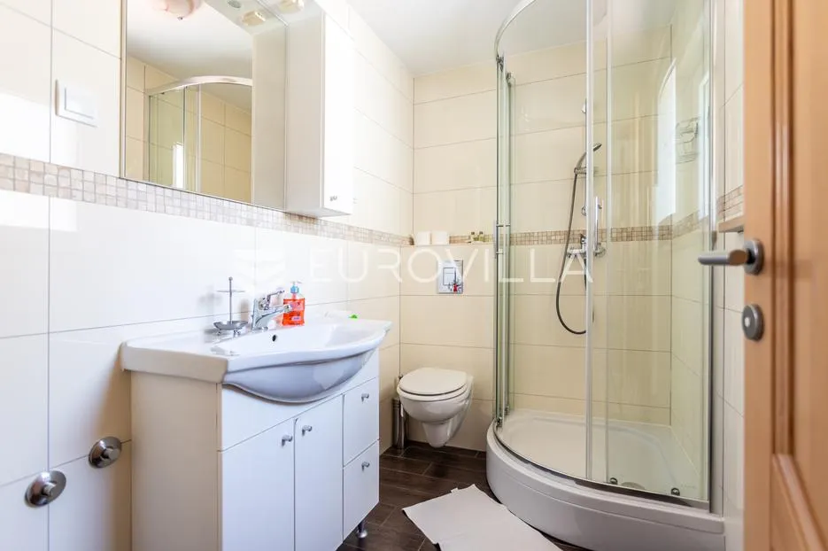 brač, bol, manji obiteljski hotel s restoranom, 1.000 m² - slika 8