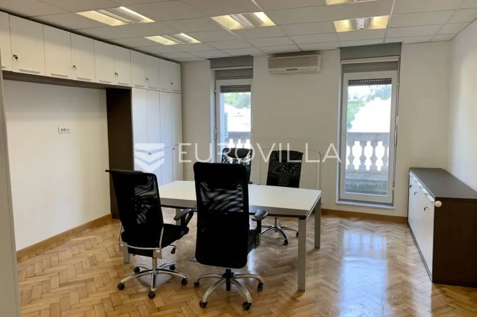 strogi centar, poslovni (uredski) prostor za zakup 103 m2 - slika 3