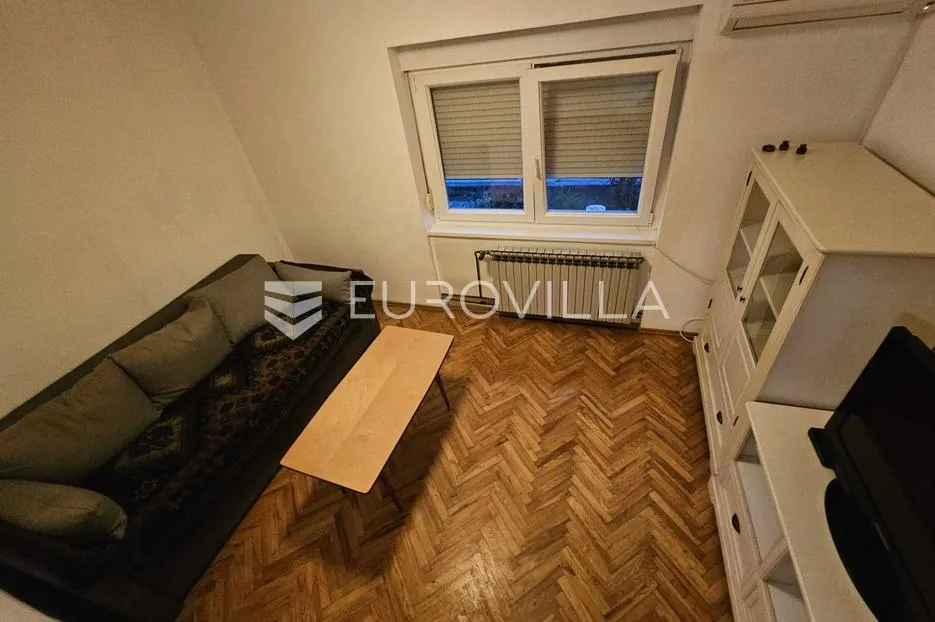 Zagreb, Vižinadska, dvokatna kuća na parceli od 350 m²