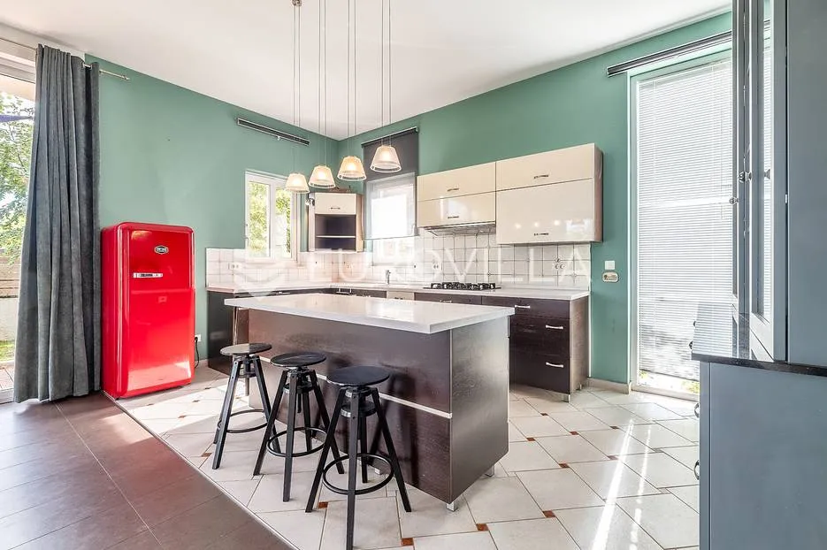 zagreb, maksimir, samostojeća vila s duplom garažom i 4 sobe 1500 m² dvoriše - slika 2