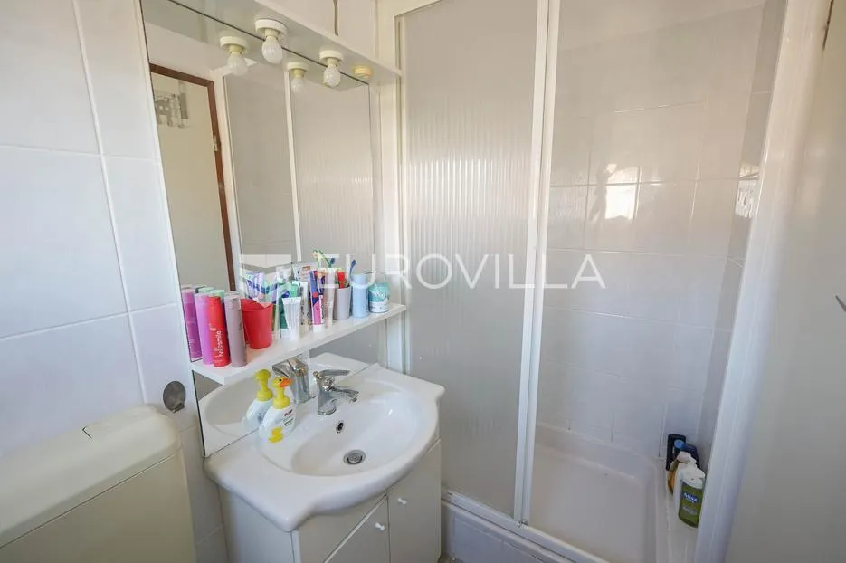 zadar, bokanjac, prostrana kuća površine 376 m² s velikim potencijalom - slika 34