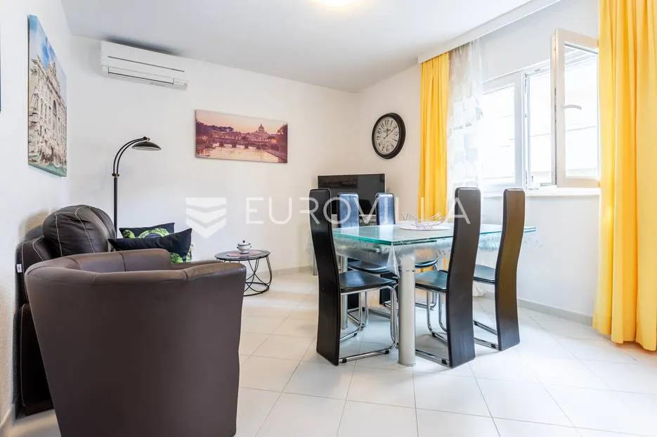 trogir, okrug gornji, prekrasna vila s pogledom na more - slika 13