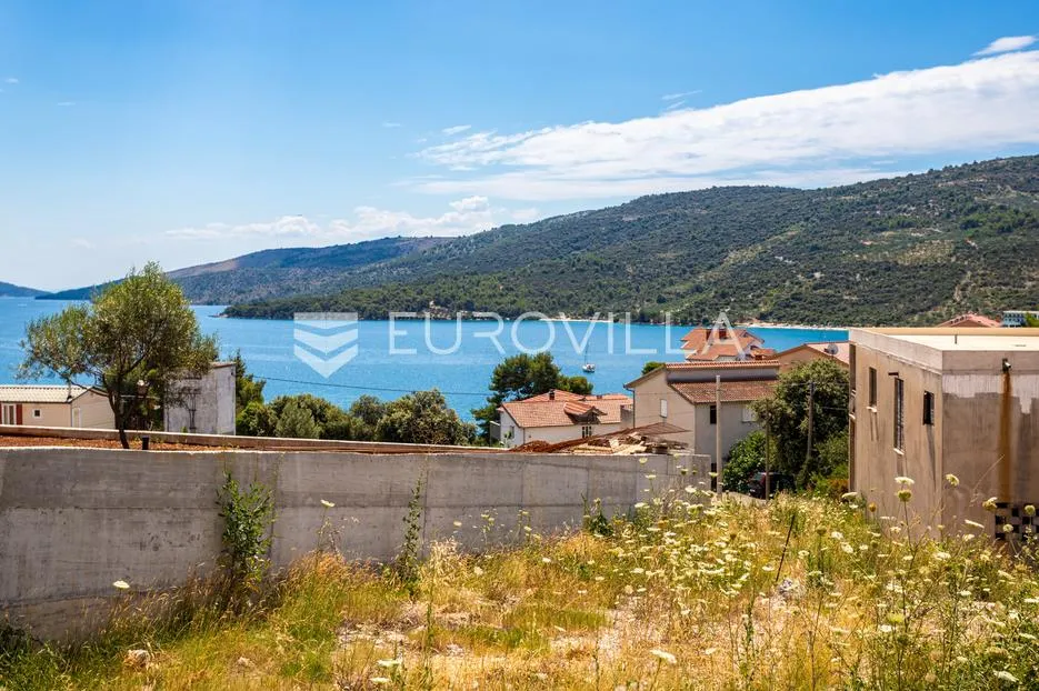 marina, građevinsko zemljište ukupne površine 1753 m² - slika 1