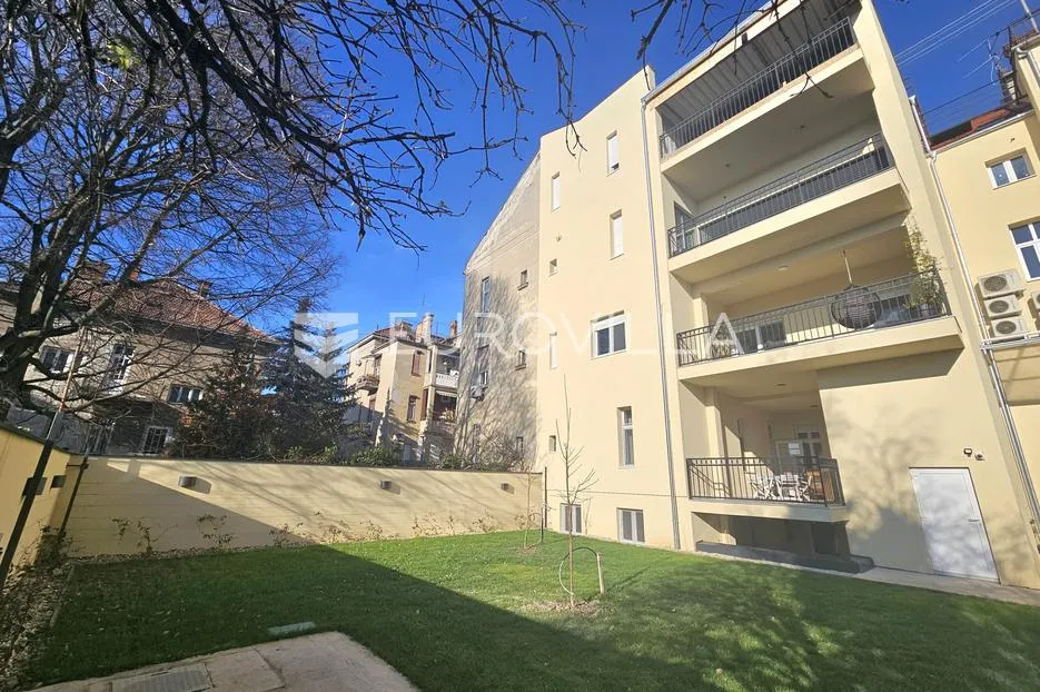 osijek, strogi centar, četverosoban stan 180 m² u prekrasnoj zgradi - slika 17