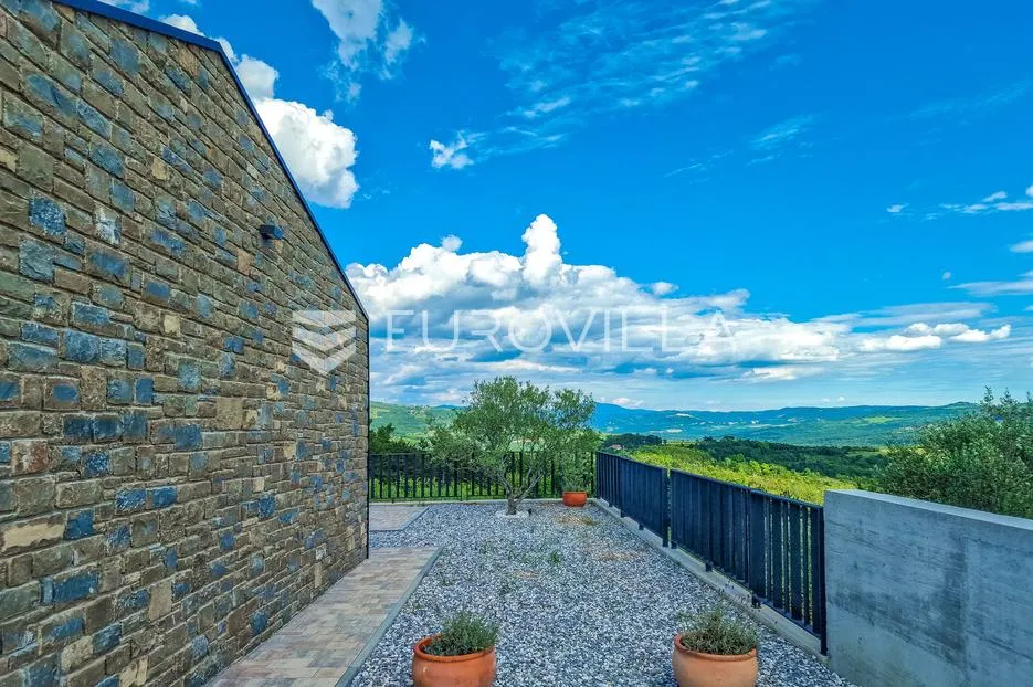 istra, grožnjan, kuća 145m2 sa panoramskim pogledom na motovun - slika 19