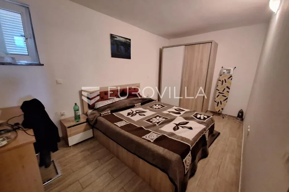 istra, medulin, trosoban stan u suteranu nkp 76 m2, novija zgrada - slika 15