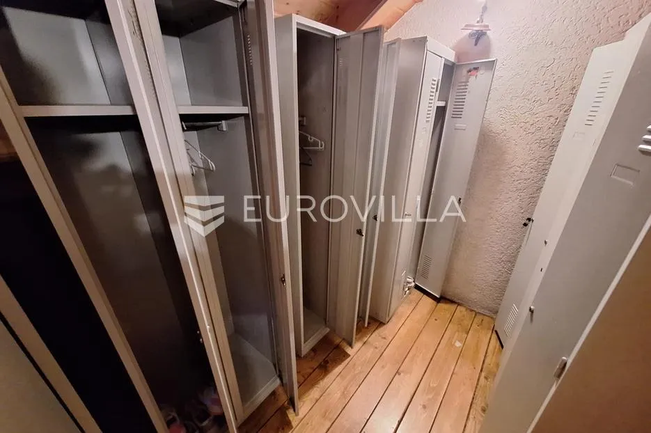 karlovac, poslovni prostor, restoran 300 m², odlična lokacija, sav inventar - slika 22