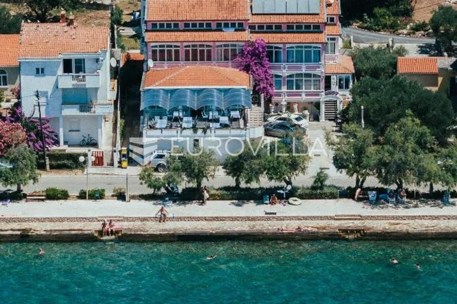 zadar, diklo, hotel i restoran prvi red uz more - slika 3