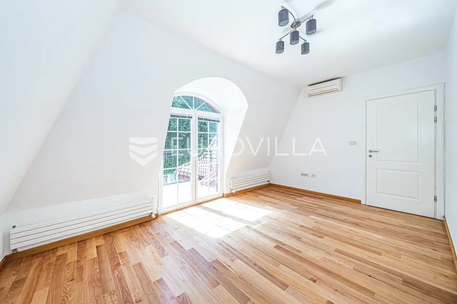 samobor, perivoj, obiteljska vila netto površine 323 m² na zemljištu 2.087 m² - slika 26