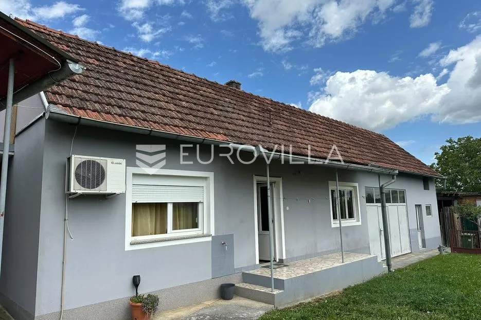 novi mihaljevci, obiteljska kuća sa pomoćnom zgradom i prekrasnim dvorištem - slika 5