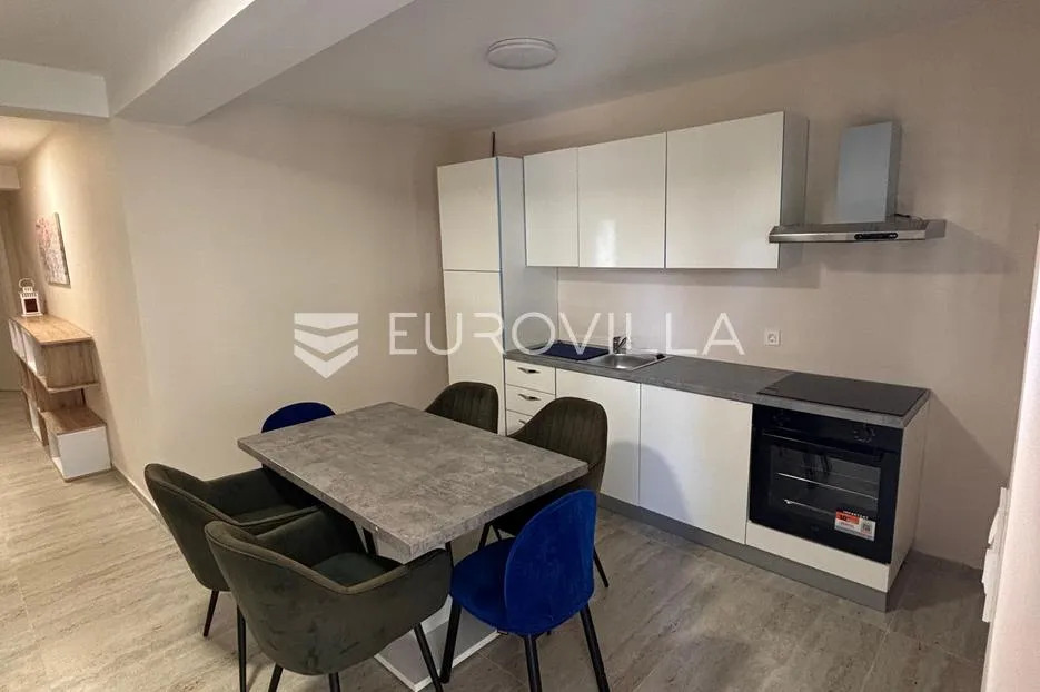 pelješac, orebić, novouređeni apartmani u centru mjesta - slika 8