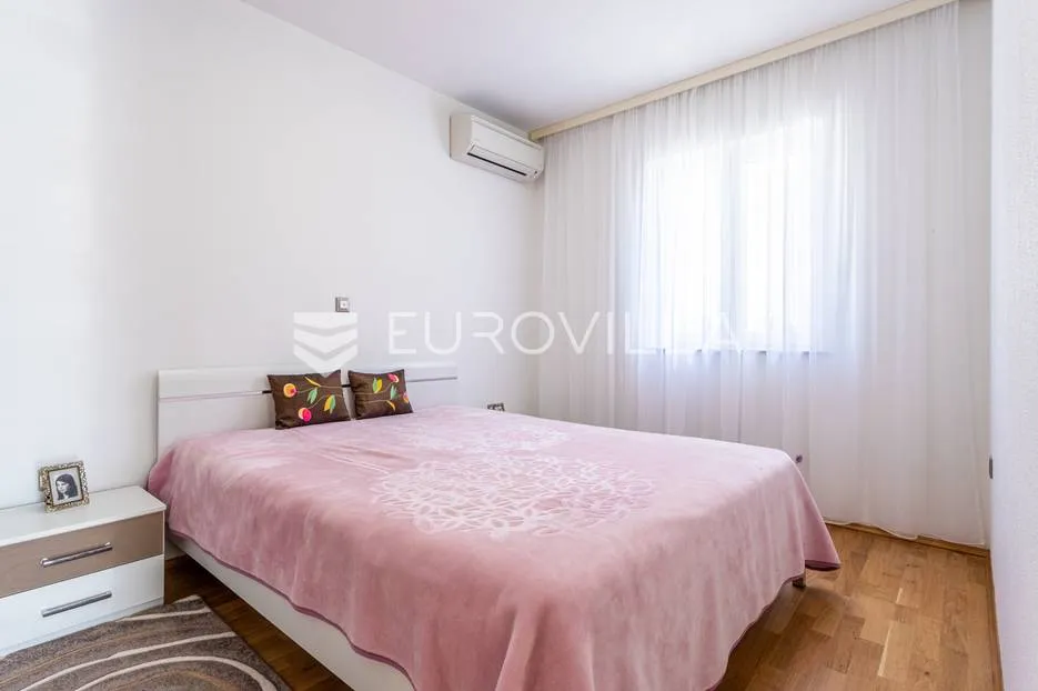 brač, bol, samostojeća apartmanska kuća s pogledom na more - slika 8