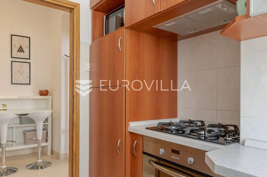 zagreb, petrova odličan dvosoban stan 60 m² - slika 9