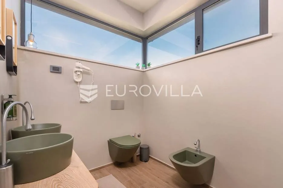 istra, umag, prekrasna vila s bazenom, 156 m² - slika 32