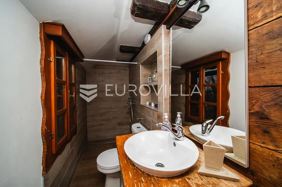 breznica, kuća s uhodanim turističkim najmom - slika 25