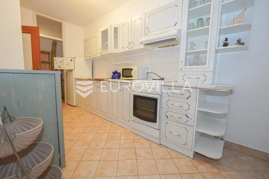 Zadar, Smiljevac, dvosoban stan na izvrsnoj lokaciji, 76,60 m²
