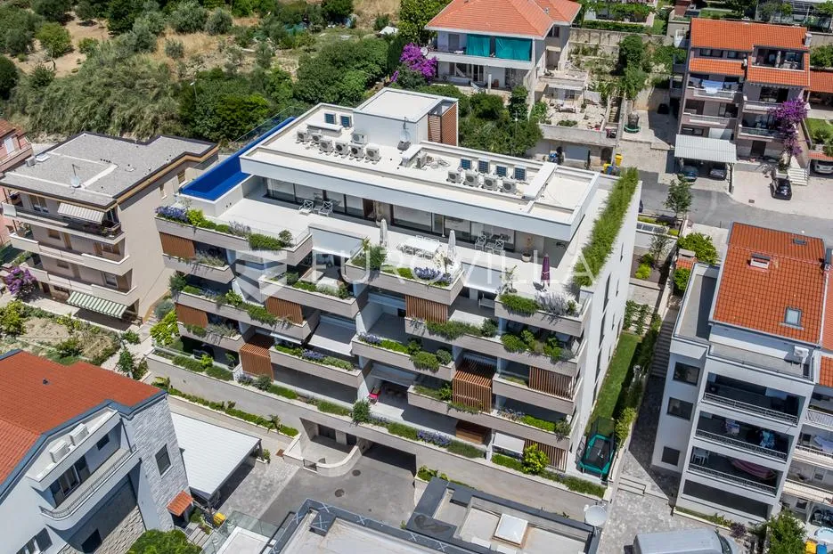 split, meje, luksuzan stan s pogledom na more - slika 54