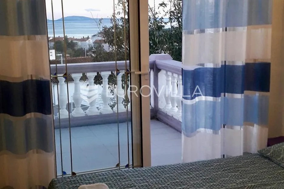 krk, najam, dvosobni apartman od 85 m² s balkonom i pogledom na more - slika 2