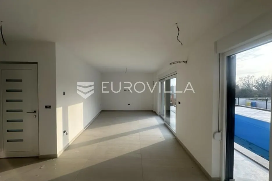 istra, ližnjan, dvojna kuća 150 m² s pogledom more, bazenom i uređenom okućnicom - slika 21
