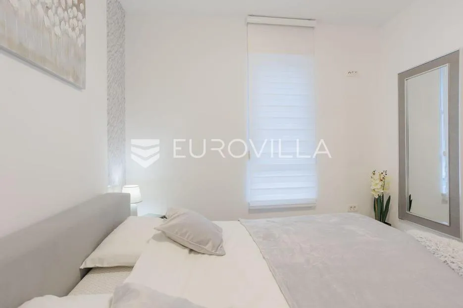 podstrana, strožanac, prekrasan dvoetažan penthouse - slika 14