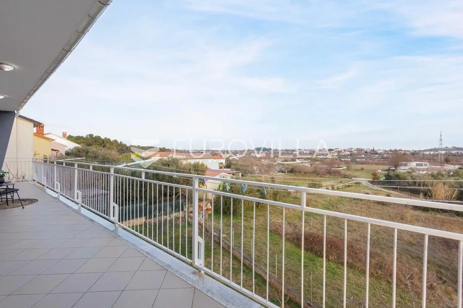 istra, pula, stan 3 spavaće sobe, vrt, parking, 165 m² - slika 36