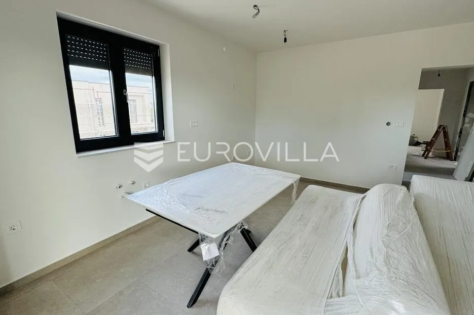 istra, umag, novogradnja, stan na drugom katu 64,54 m² - slika 3