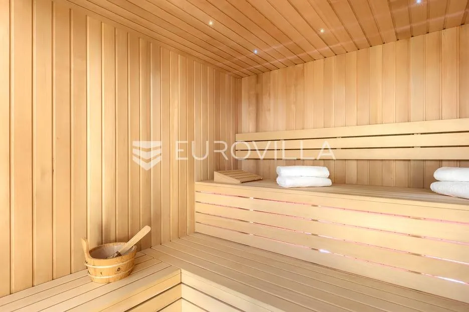 rovinj, rovinjsko selo, prekrasna villa s wellnessom i bazenom, 224 m² - slika 85