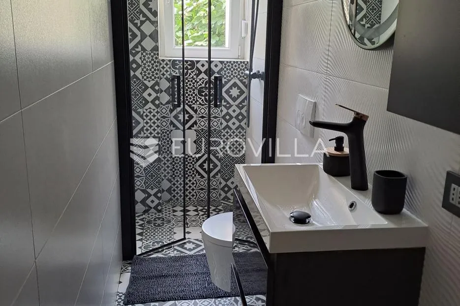 zagreb, palmotićeva, moderan četverosoban stan 88 m² - slika 7
