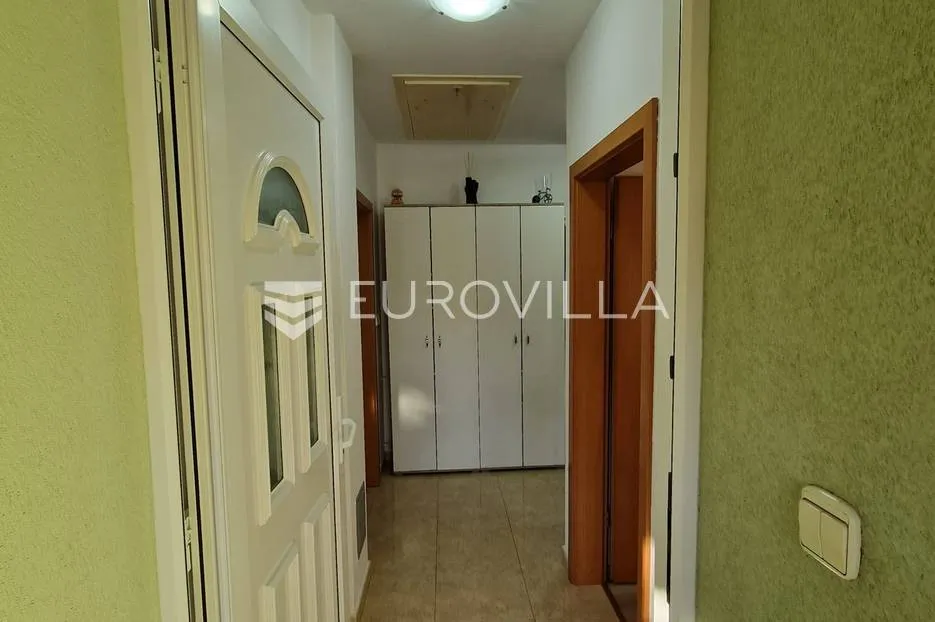 istra, pula - veli vrh, dvije samostojeće prizemnice sa bazenom nkp 50 m2 i 90 m2 - slika 34