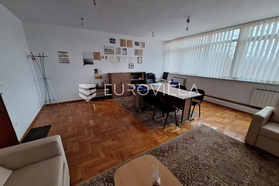 karlovac, stambeno poslovna zgrada 1000 m², višenamjenska mogućnost - slika 4