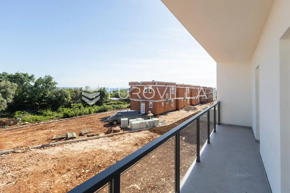istra, zambratija, svijetao stan s dvije terase na korak od mora - slika 6