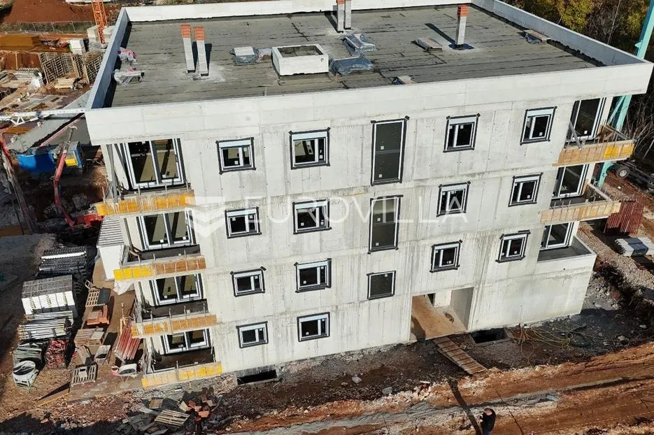 istra, poreč, moderan dvosoban stan 63.85 m² na 2. katu s parkirnim mjestom - slika 11