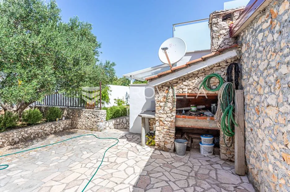 ražanj, mediteranska kuća s uređenom okućnicom, 150m od mora - slika 18