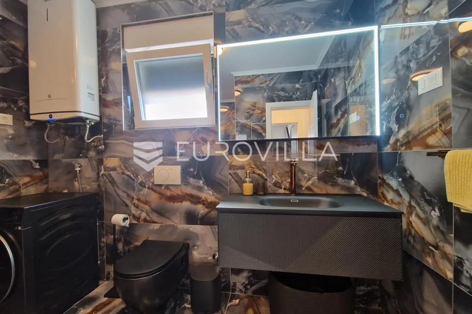 vir, moderan apartman s dvije spavaće sobe, terasom, vrtom i 2 parkirna mjesta, centar - slika 34