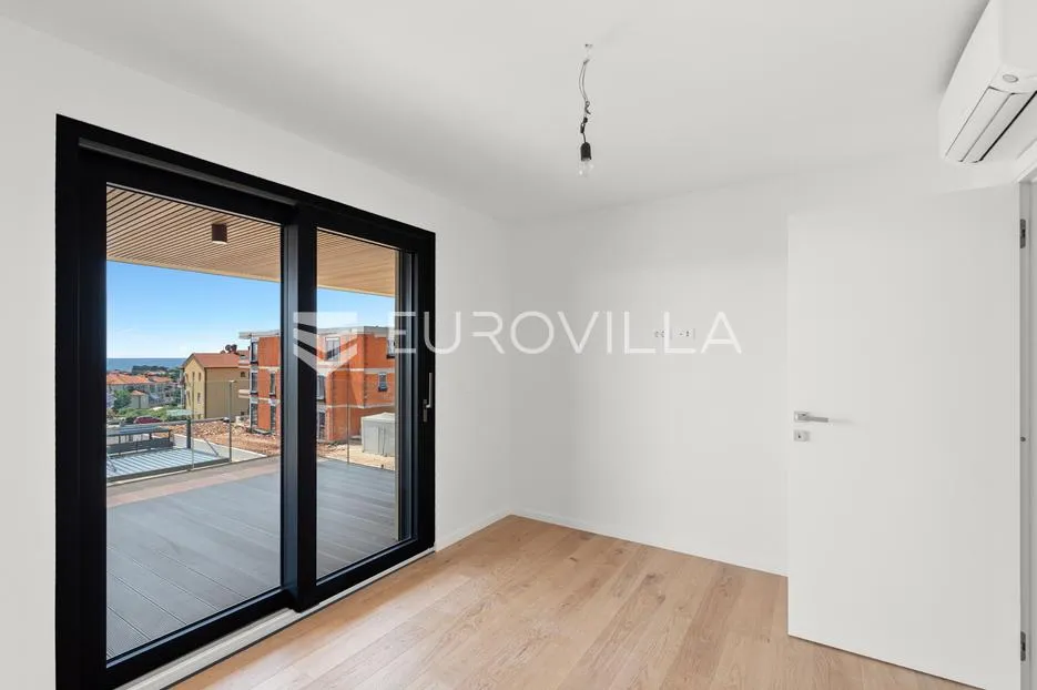 istra, novigrad, stan s 2 spavaće sobe u prizemlju 134 m² 2 parkirna mjesta - slika 6