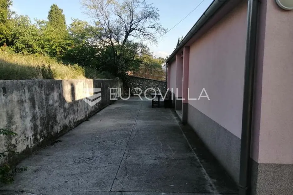 novi vinodolski, dvosoban stan 57 m², samo 150 m od mora, balkon, pogled - slika 16