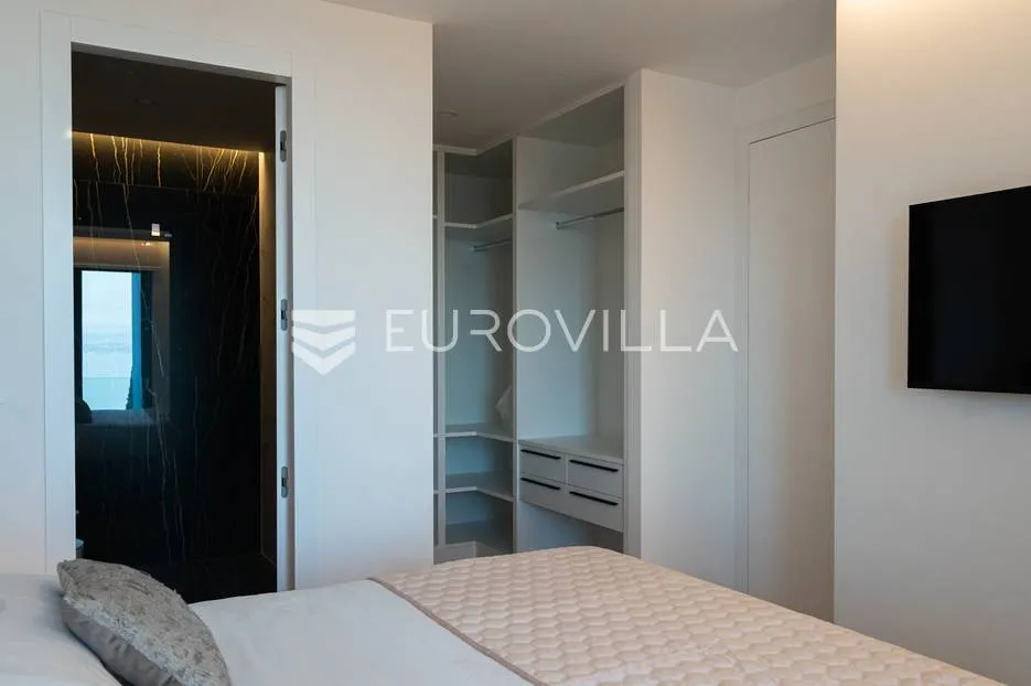 opatija, centar, luksuzan dizajnerski penthouse s neto korisnom površinom od 250 m² s bazenom - slika 13