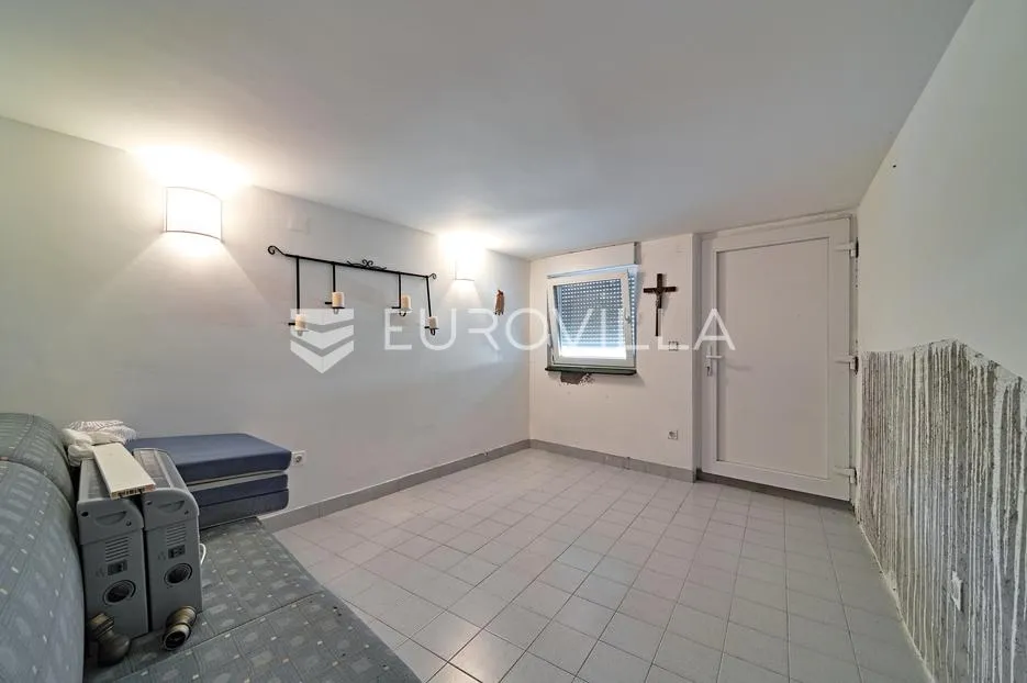 aljmaš, prodaje se lijepa i uređena vikendica površine 87 m² - slika 16