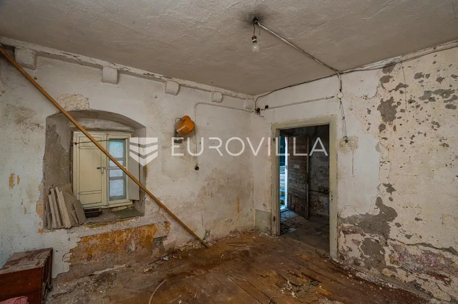 Dubrovnik, Stari Grad, kuća za adaptaciju