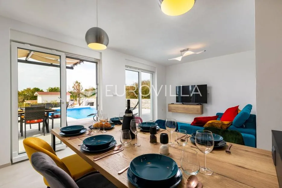 istra, savičenta, moderna vila nkp 140 m2, u slikovitoj prirodi - slika 2