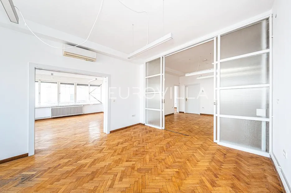 zagreb, trg bana josipa jelačića, vrhunski poslovni prostor 138,80 m² - slika 6