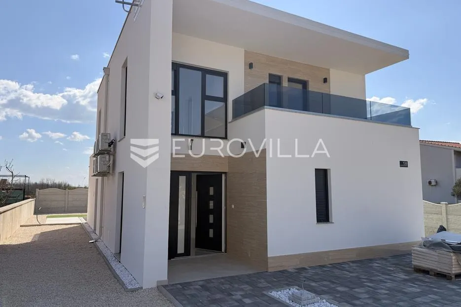 zadar, privlaka, ekskluzivna višetažna vila u privlaci s bazenom - slika 35