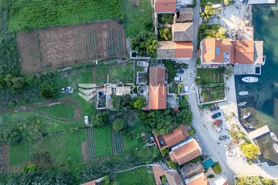 pelješac, broce, tradicionalna kamena kuća uz more - slika 3